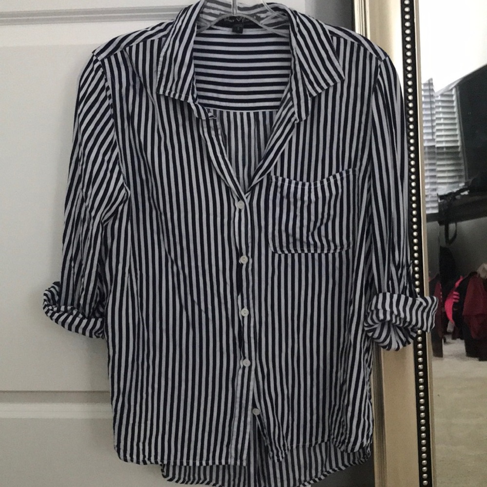 Cute navy blue and white striped blouse - size s